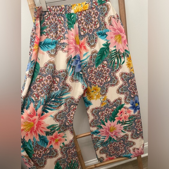 Johnny Was Floral wide leg Pant, Size Large - Picture 4 of 11